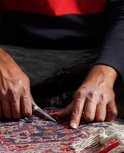 رفو گری قالی در قالیشویی نیاوران